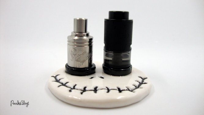 Verdampfer Ständer Skull Erhältlich im PuzzlesBlogt Shop